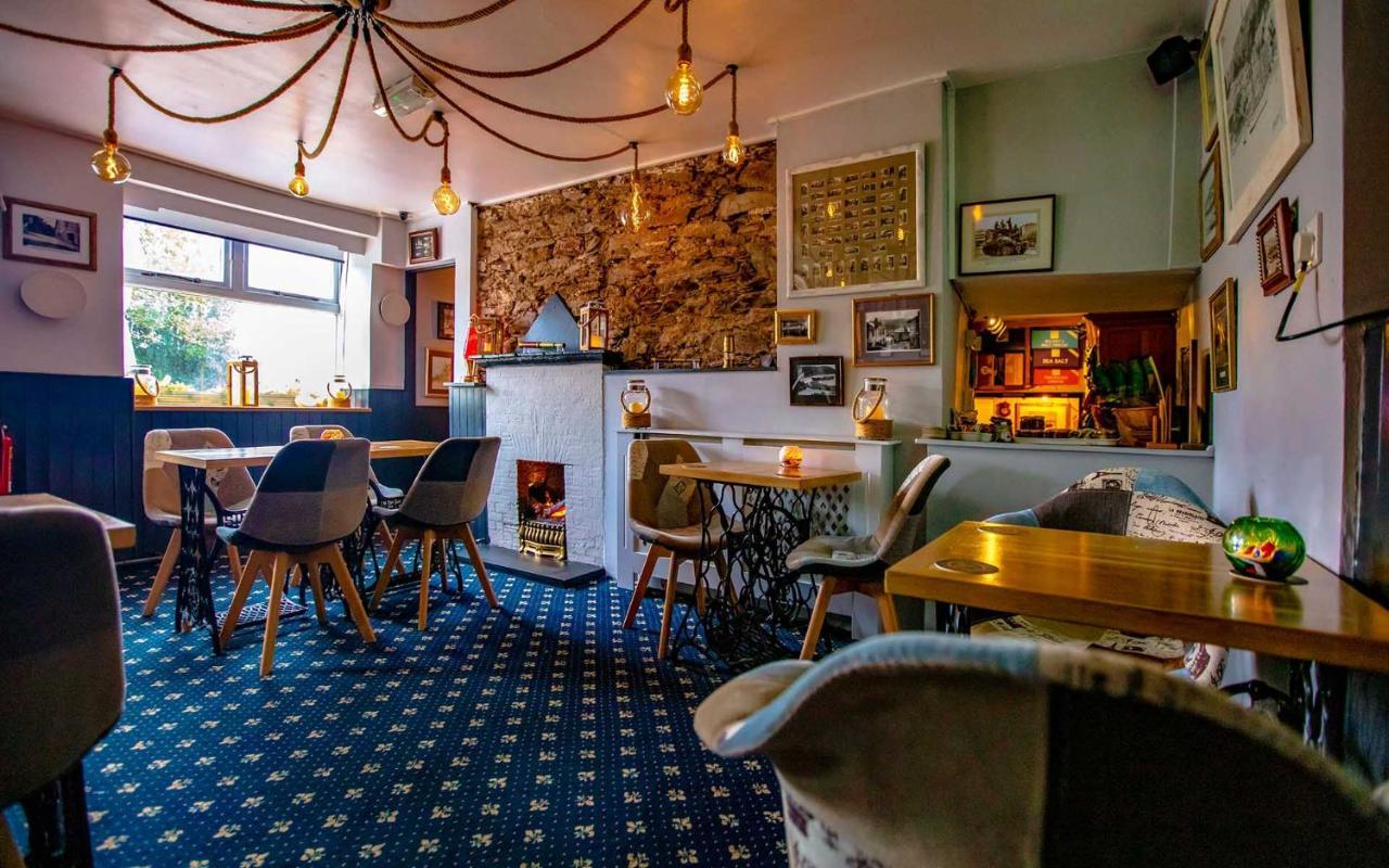 The Ship In Dock Inn Dartmouth Eksteriør billede